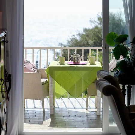 Apartament 116 - Casa Colorata Vista Mare, 500m Dalla - Parcheggio Privato Gratis Incluso